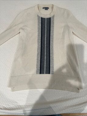 Vince Women’s Cream Cashmere Crewneck Sweater with Gray Stripe Detail